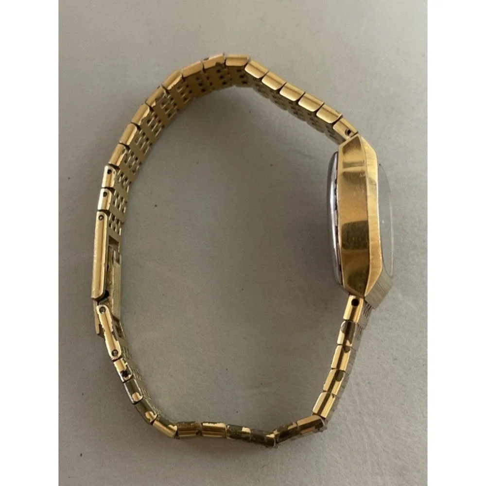 Vintage Citizen Women's Wristwatch Gold Plate 88-1082 *Needs Battery*